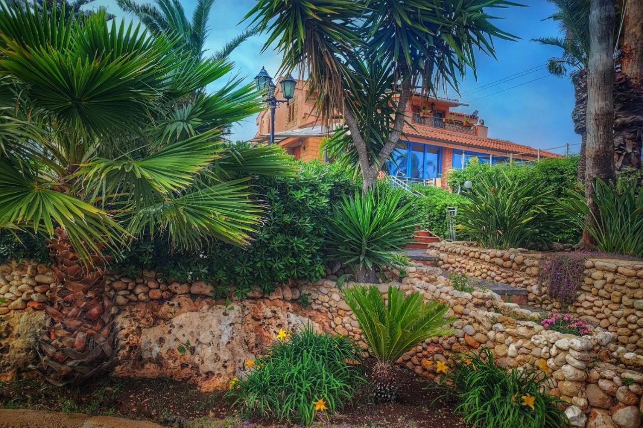 Vella Villa *